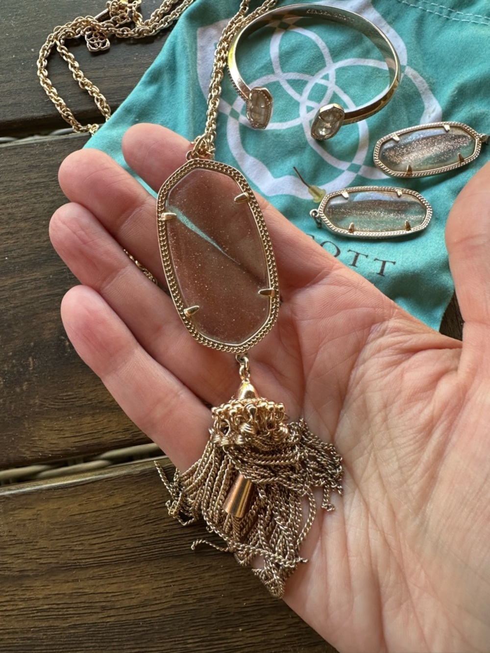 Kendra Scott Rose Gold Drusy Pendant Necklace and Cuff Bracelet Set - Picture 2 of 6